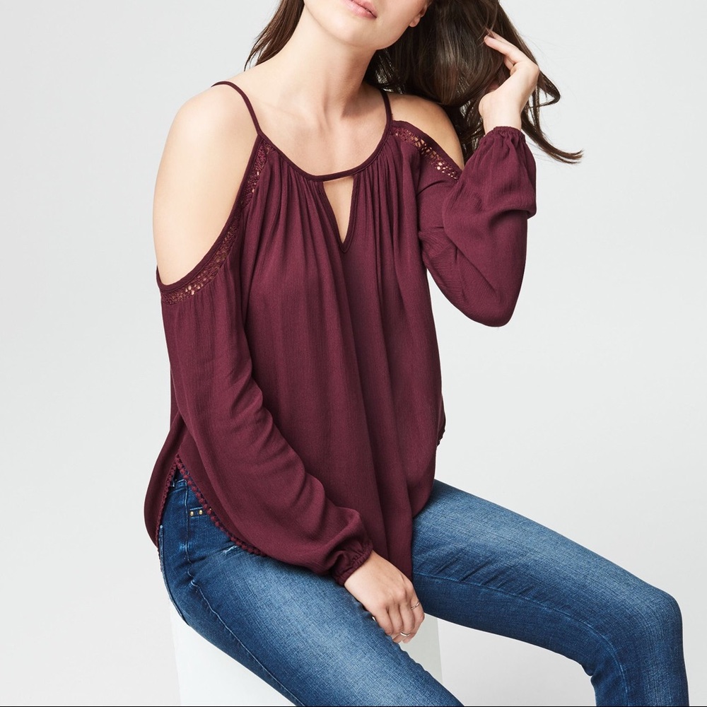 NWT Aeropostale cold shoulder top